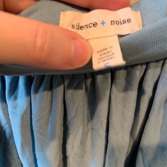 Blue flowy skirt from Urban Outfitters - Picture 3 of 3